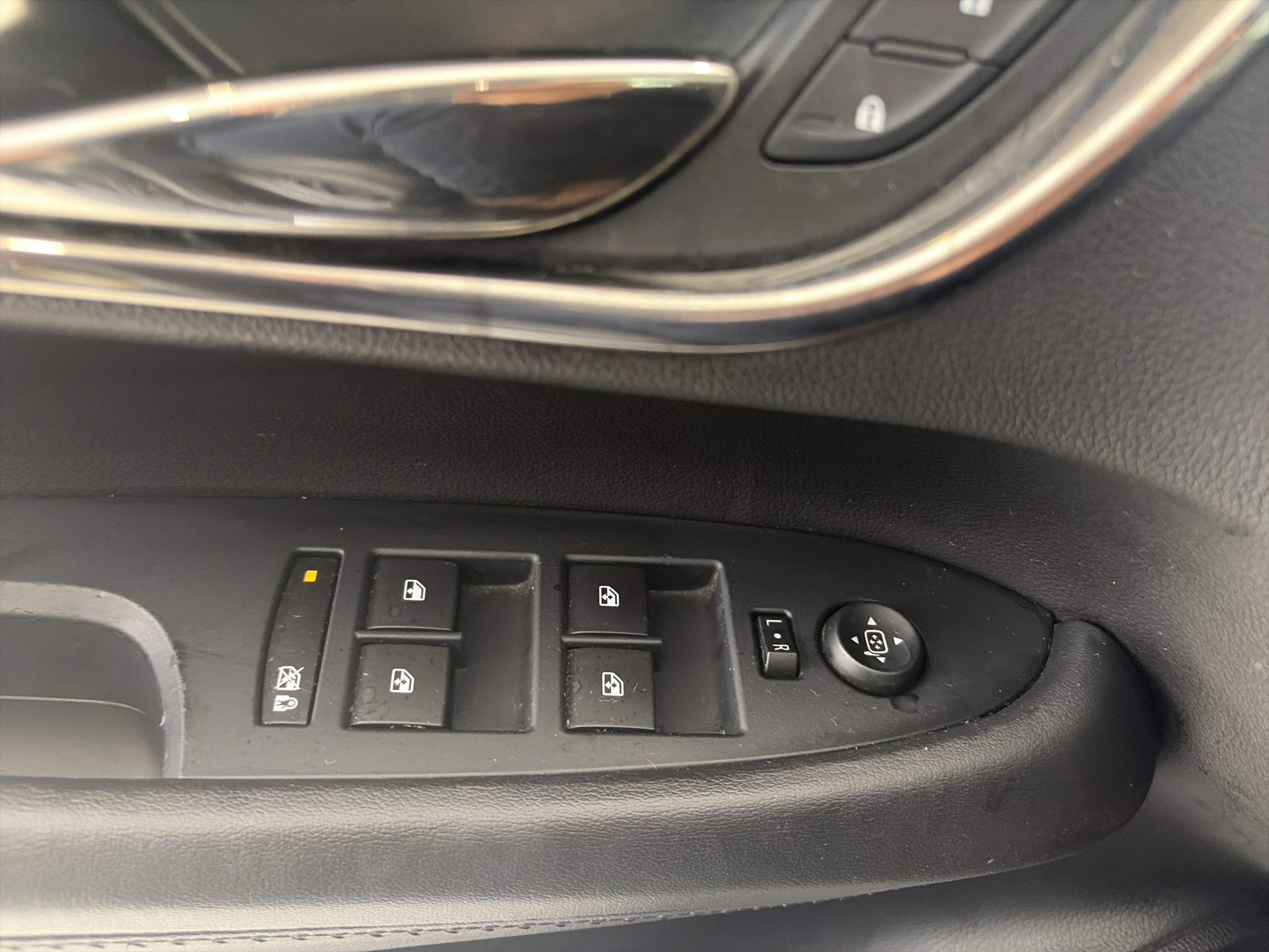 Used 2016 Cadillac ATS Luxury RWD image 25
