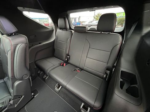 New 2026 Chevrolet Traverse RS image 35