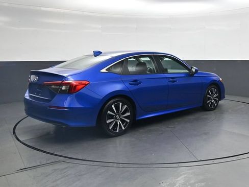 Used 2024 Honda Civic EX image 4