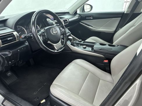 Used 2016 Lexus IS 200t image 12
