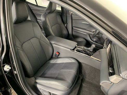 Used 2025 Toyota Camry XSE image 21