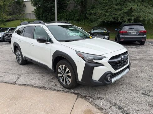 Used 2024 Subaru Outback Limited AWD/4WD image 3