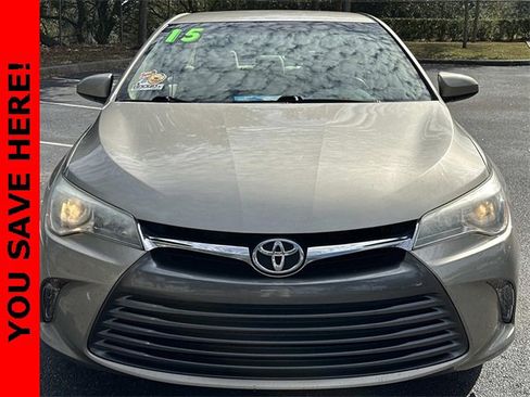 Used 2015 Toyota Camry XLE image 8