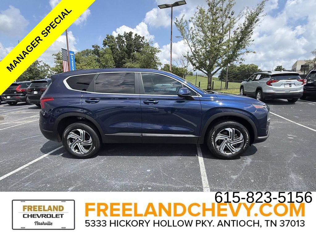 Used 2023 Hyundai Santa Fe SE AWD/4WD image 2