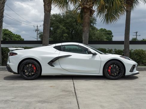 Used 2025 Chevrolet Corvette Stingray Preferred Cpe w/ Z51 Performance Package RWD image 9