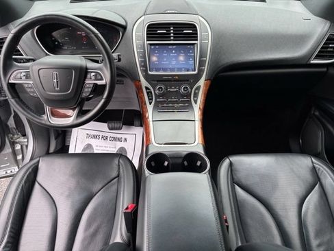Used 2020 Lincoln Nautilus Reserve FWD image 12