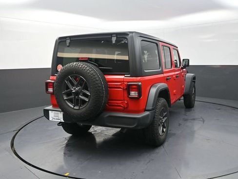 Used 2024 Jeep Wrangler Unlimited Sport AWD/4WD image 10