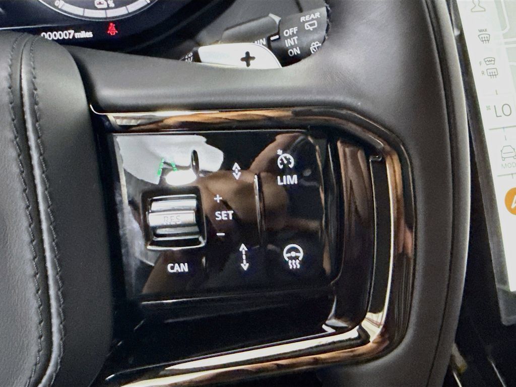 New 2026 Land Rover Range Rover Sport Dynamic SE AWD/4WD image 13
