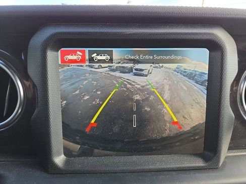 Used 2022 Jeep Wrangler Unlimited Rubicon image 22