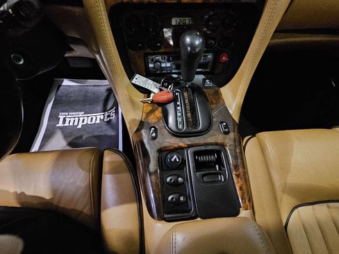 Used 1997 Aston Martin DB7 Volante image 37