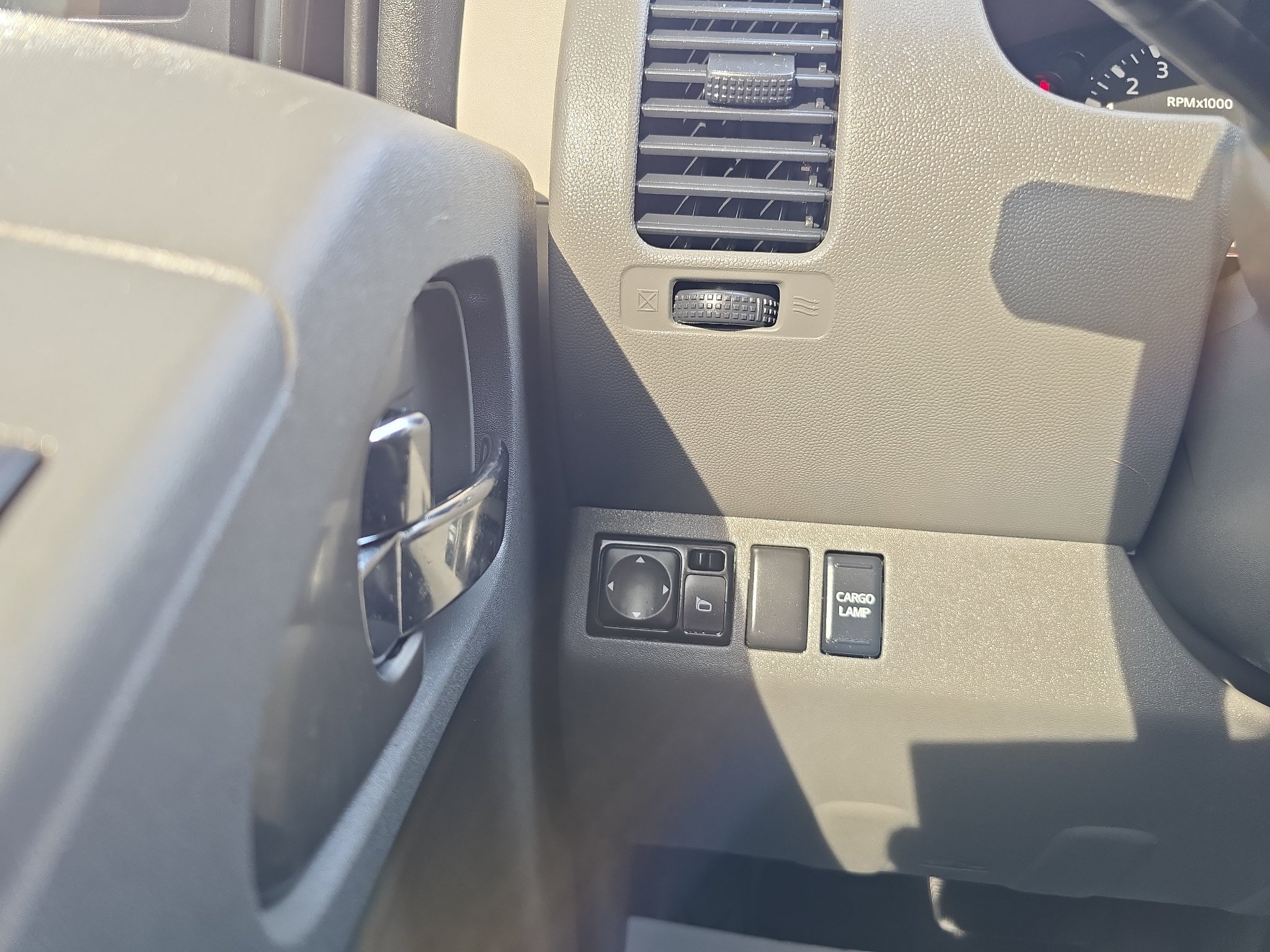 Used 2018 Nissan Frontier SV RWD image 22