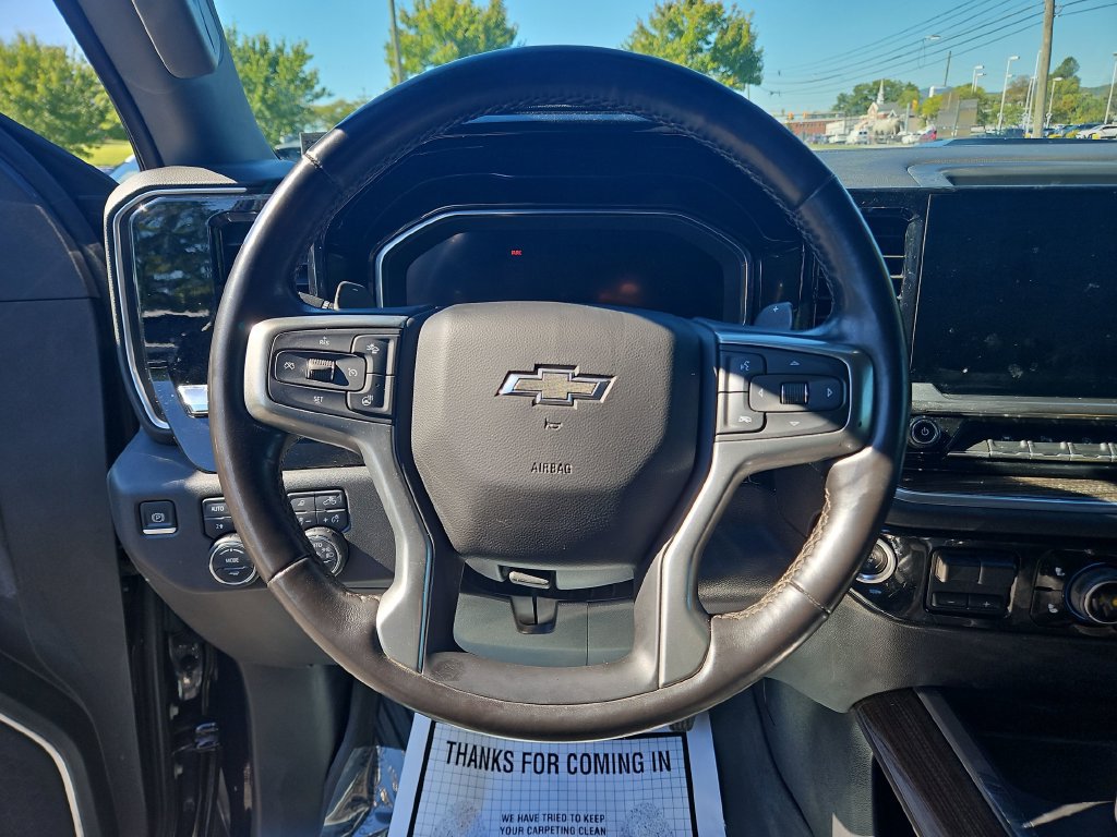 Used 2022 Chevrolet Silverado 1500 LT Trail Boss w/ Convenience Package II AWD/4WD image 15