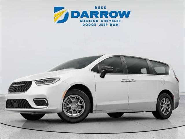 Certified 2024 Chrysler Pacifica Limited FWD image 1
