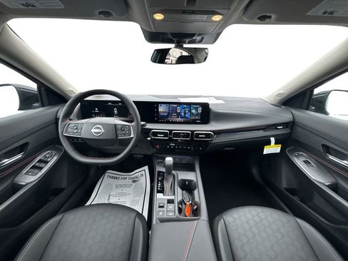 New 2026 Nissan Sentra SR w/ SR Premium Package FWD image 10