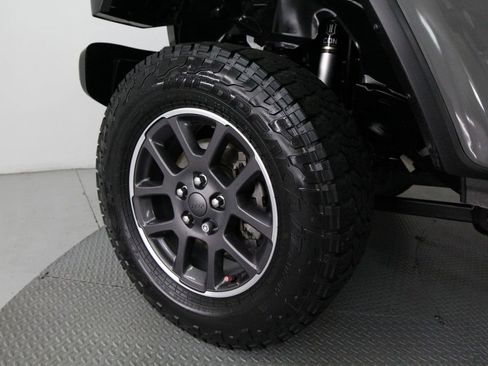 Used 2021 Jeep Gladiator Overland AWD/4WD image 55
