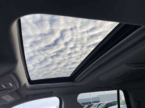 Used 2020 Chevrolet Tahoe Premier image 17