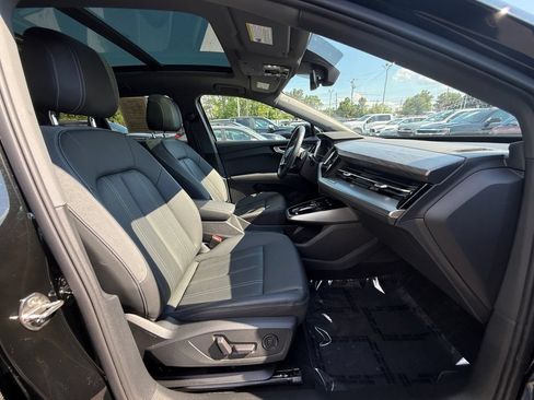 Used 2023 Audi Q4 e-tron Premium Plus w/ Premium Plus AWD/4WD image 23