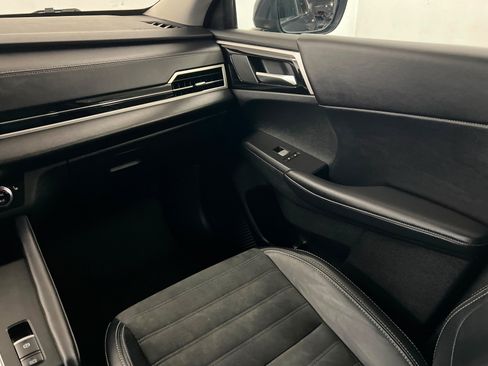 Used 2024 Mitsubishi Outlander FWD image 10