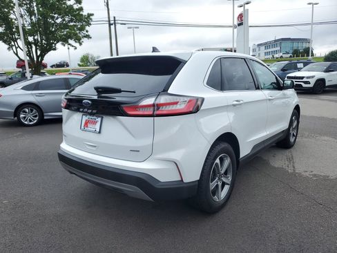 Used 2024 Ford Edge SEL w/ Convenience Package AWD/4WD image 4
