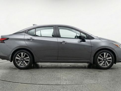 Used 2025 Nissan Versa SV FWD image 11