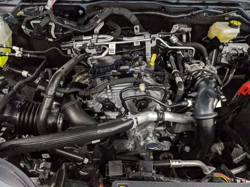 New 2025 Ford Ranger XLT w/ Equipment Group 301A High image 27