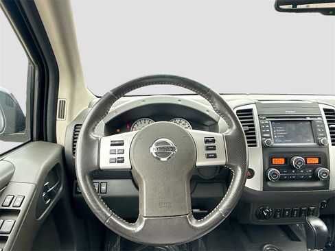 Used 2020 Nissan Frontier PRO-4X image 20