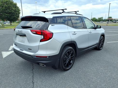Certified 2020 GMC Terrain SLT w/ Preferred Package AWD/4WD image 4