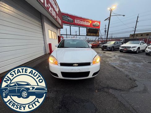 Used 2013 Chevrolet Impala LTZ FWD image 7