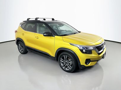 Used 2023 Kia Seltos S w/ Navigation Package