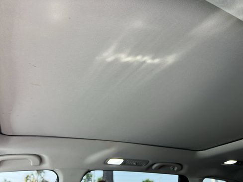 Used 2019 Subaru Ascent Touring w/ Popular Package #3 AWD/4WD image 28