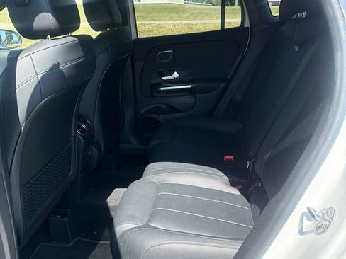 Used 2021 Mercedes-Benz GLA 250 4MATIC image 15