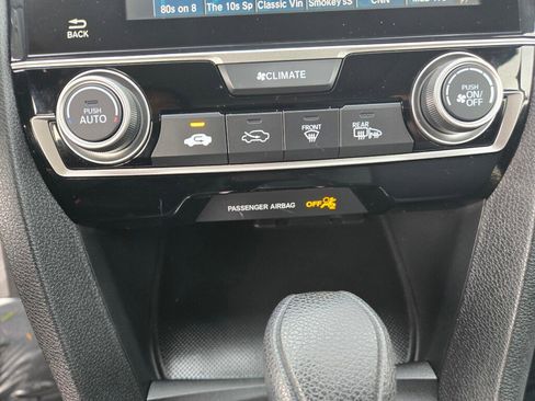 Certified 2017 Honda Civic EX image 18