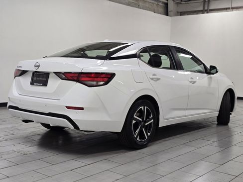 Used 2025 Nissan Sentra SV image 12