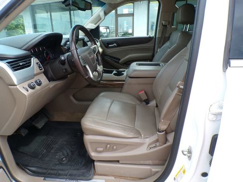 Used 2015 GMC Yukon XL SLT w/ Open Road Package AWD/4WD image 15