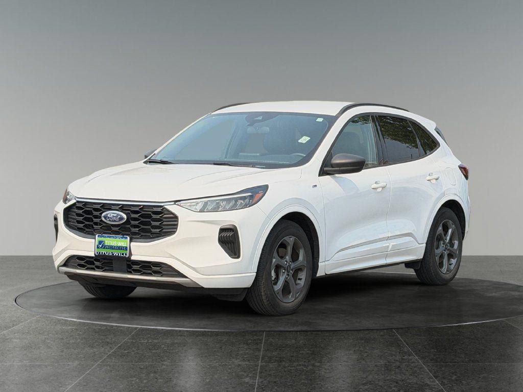 Used 2023 Ford Escape ST-Line FWD image 4