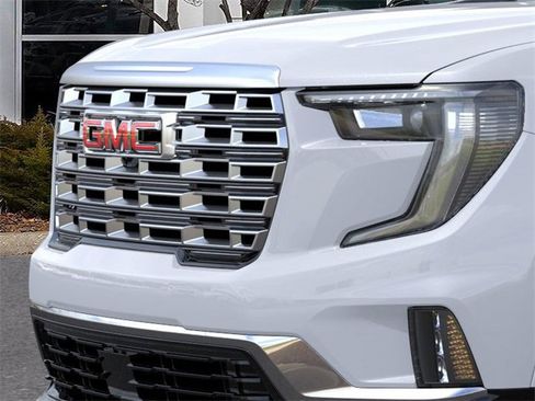 New 2026 GMC Acadia Denali image 13
