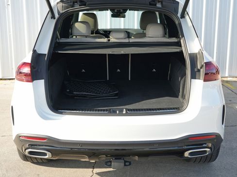 Used 2024 Mercedes-Benz GLE 450e 4MATIC w/ AMG Line Exterior image 10