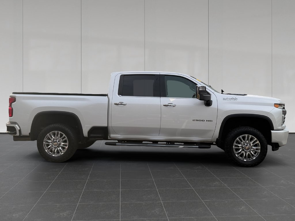 Used 2022 Chevrolet Silverado 2500 High Country w/ Safety Package II AWD/4WD image 7