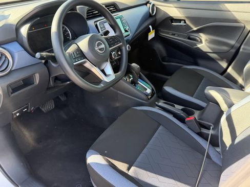 New 2025 Nissan Versa SV w/ Trunk Package image 2