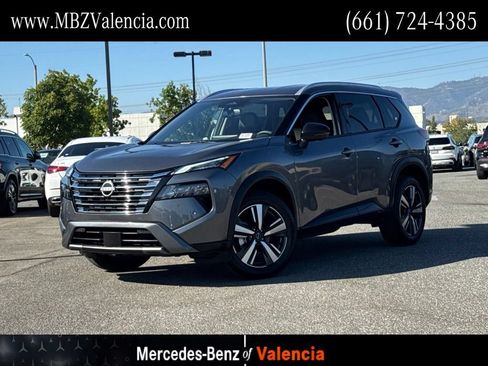 Used 2026 Nissan Rogue SL FWD image 1