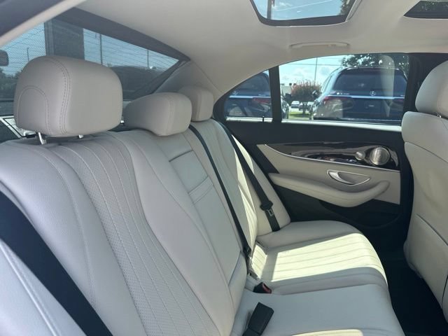 Used 2022 Mercedes-Benz E 350 4MATIC Sedan image 29