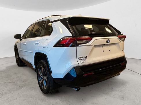 Certified 2024 Toyota RAV4 SE image 3