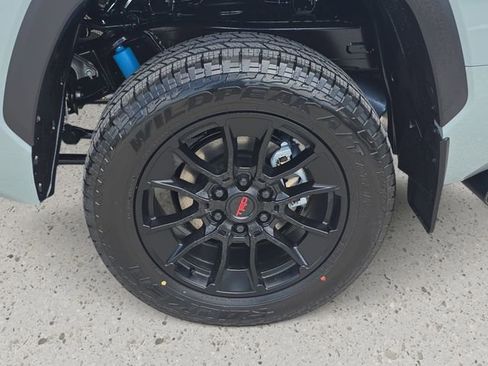 New 2026 Toyota Tundra Limited AWD/4WD image 33