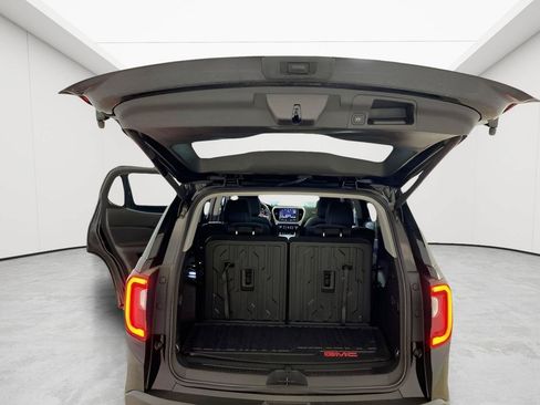 Used 2023 GMC Acadia SLE w/ Driver Convenience Package FWD image 35