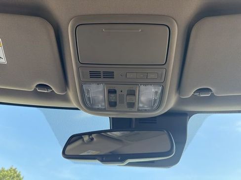 Used 2017 Honda Pilot Touring image 29