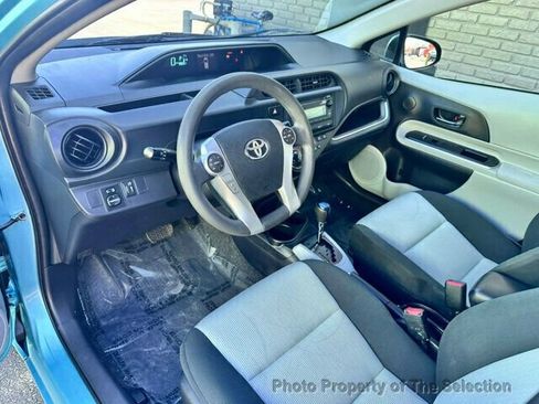 Used 2014 Toyota Prius C Two image 29