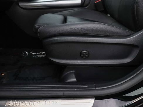 Used 2025 Mercedes-Benz GLA 250 image 21
