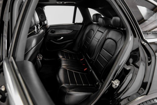 Used 2020 Mercedes-Benz GLC 300 image 39