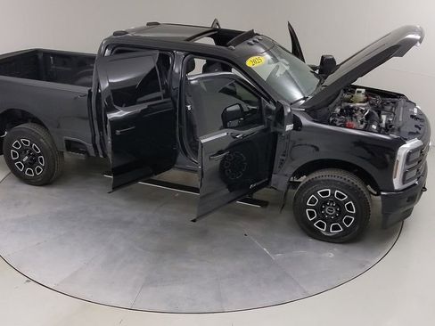 Certified 2025 Ford F250 Platinum AWD/4WD image 52