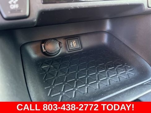 Used 2024 Toyota RAV4 LE AWD/4WD image 24